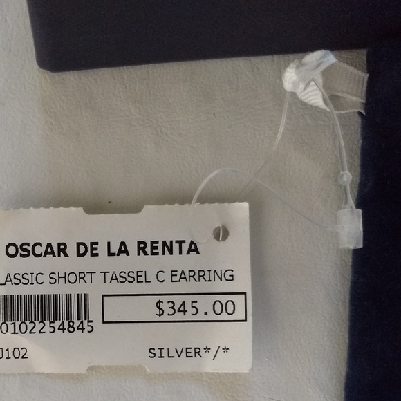 NEW - Oscar de la Renta Women's Classic Short Tassel C Earrings - Picture 6 of 8